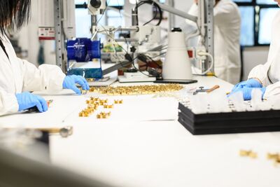 Logistica e confezionamento accessori metallici