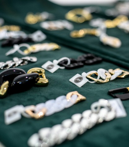 Accessori metallici per pelletteria italiana